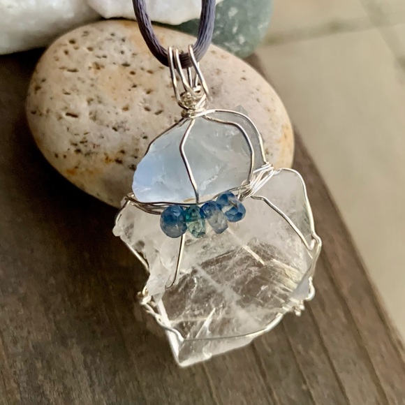 Blue Fluorite, Faden Quartz & Kyanite Bead Necklace - Picture 14 of 14